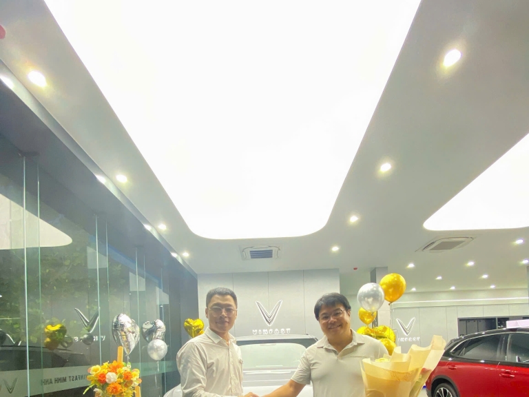 Anh Việt Anh đến với Vinfast 3s